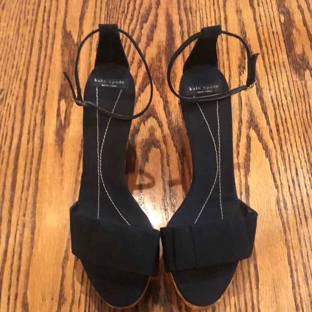 Kate Spade grosgrain ribbon bow wedges .